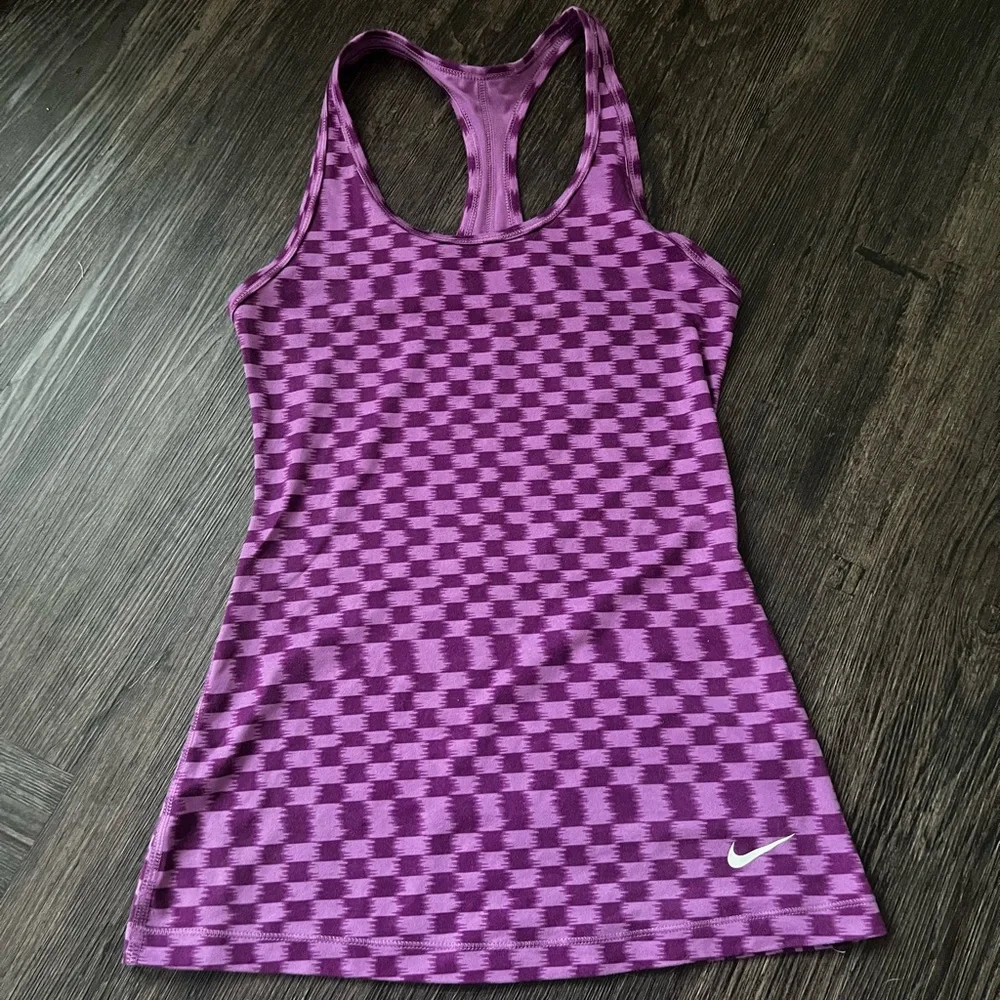 Trippy Nike Soft Drifit Tank size XS